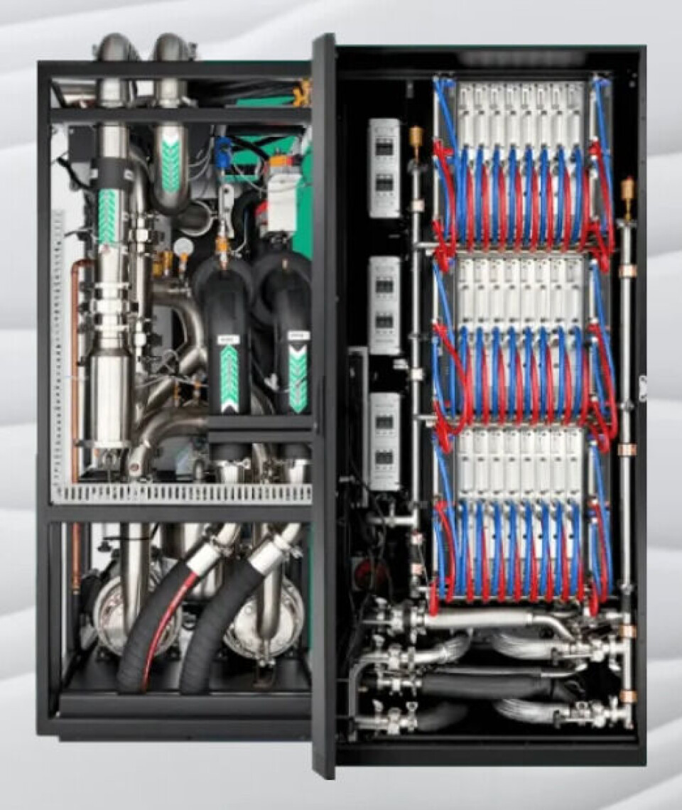 Moisture Device Server Rack AI Makes Liquid Cooling Normal – And Necessary – Again